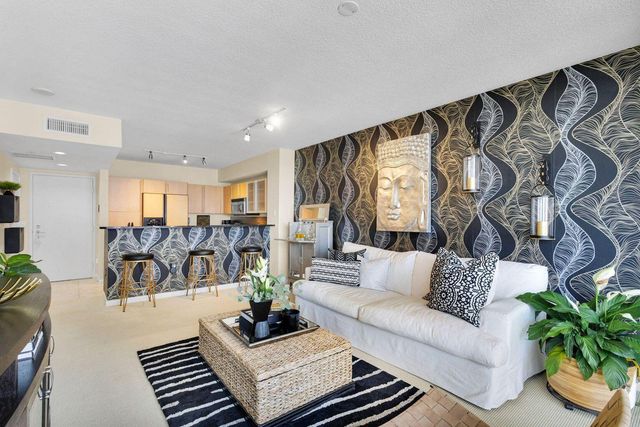 1551 N Flagler Drive 804, West Palm Beach, FL 33401
