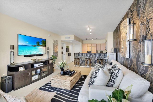1551 N Flagler Drive 804, West Palm Beach, FL 33401