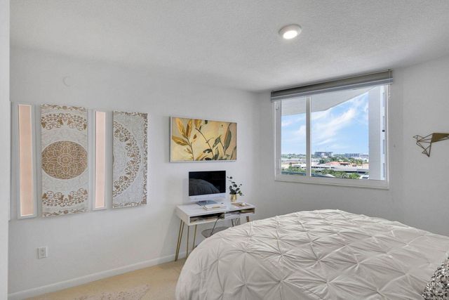 1551 N Flagler Drive 804, West Palm Beach, FL 33401