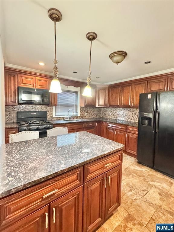 146 Norman Road 2R, Newark, NJ 07106