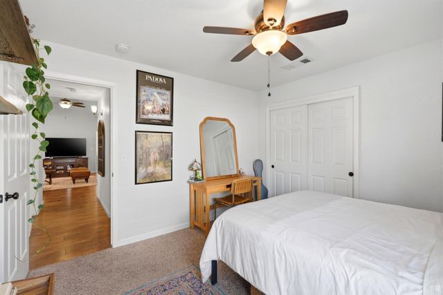 2702 Burl Court, Hanford, CA 93230