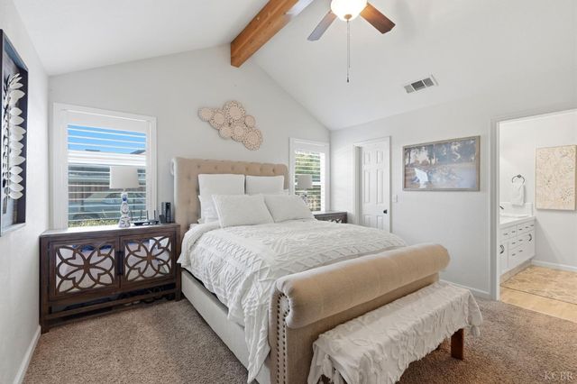 2702 Burl Court, Hanford, CA 93230