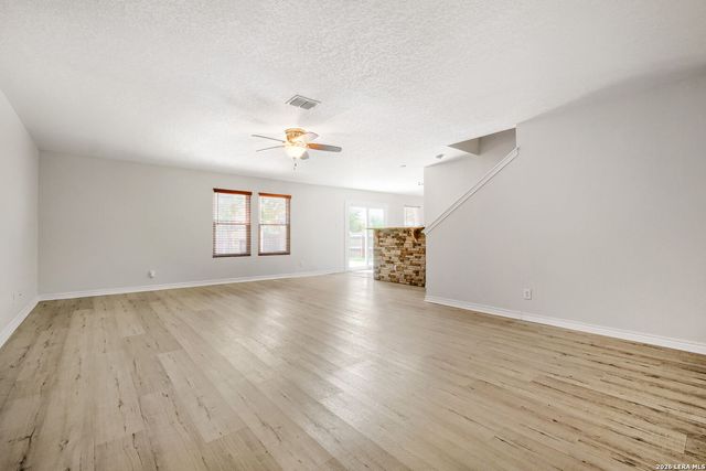 249 Hinge, Cibolo, TX 78108