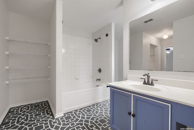 249 Hinge, Cibolo, TX 78108