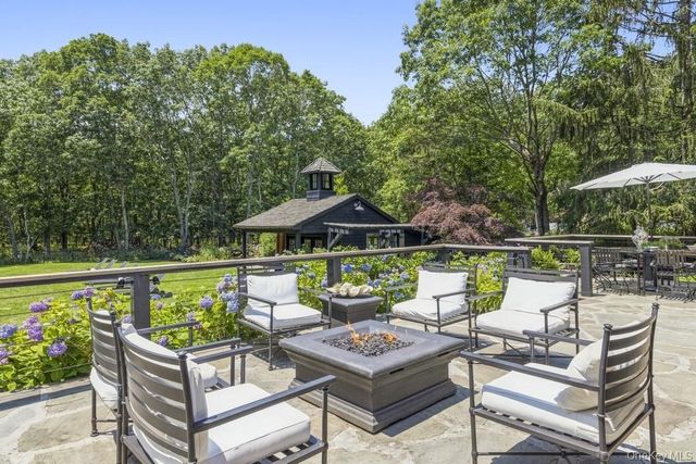 90 Denise Street, Sag Harbor, NY 11963