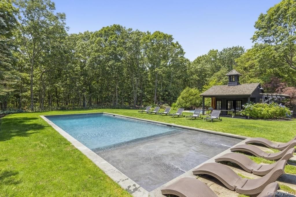 90 Denise Street, Sag Harbor, NY 11963