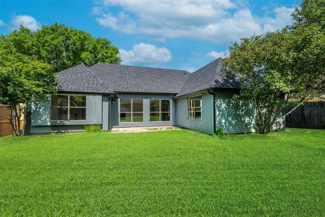 6105 Meadowside Trail, Arlington, TX 76017