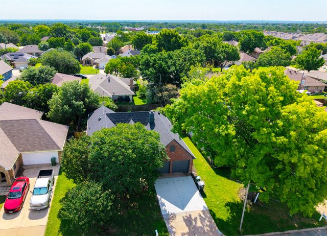 6105 Meadowside Trail, Arlington, TX 76017