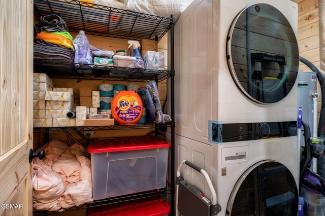 912 Aspen Lane, Gatlinburg, TN 37738