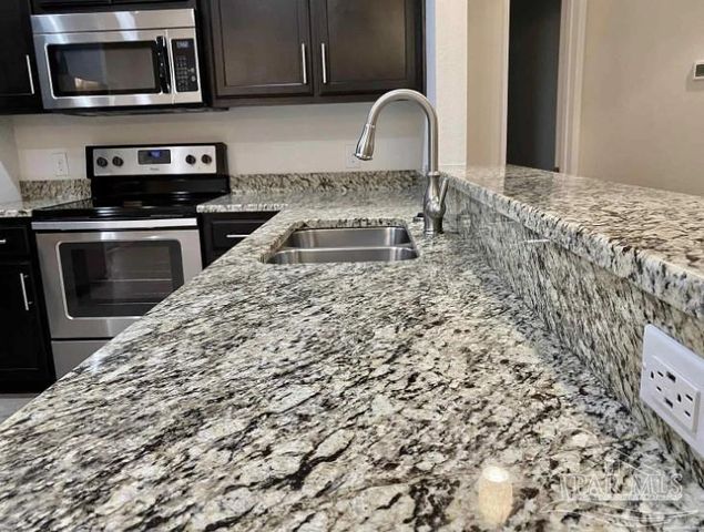 1187 Elliot St, Pensacola, FL 32534