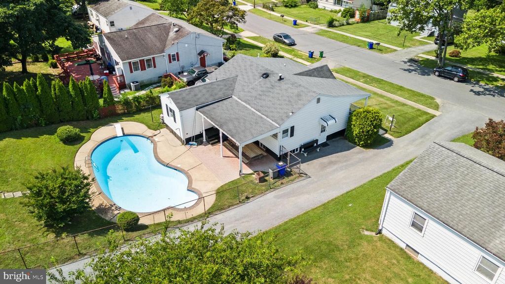 8409 WOODWARD ST, Savage, MD 20763
