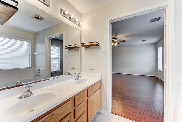 14914 Forest Enclave Lane, Houston, TX 77068