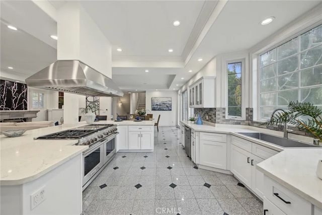 16150 Peterson Drive, Whittier, CA 90605