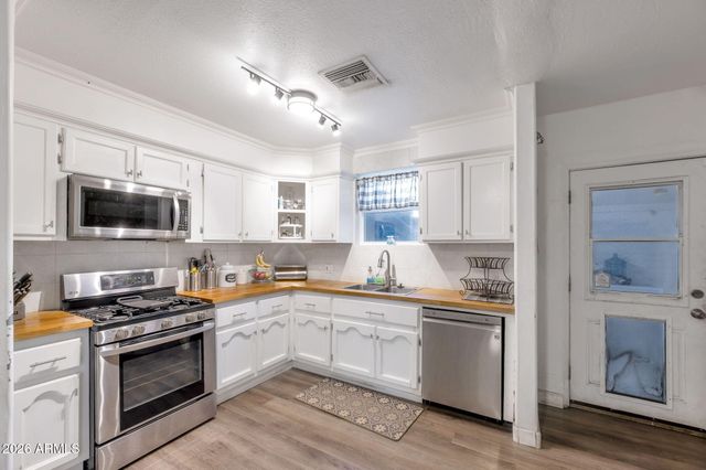 1505 E WILLETTA Street, Phoenix, AZ 85006