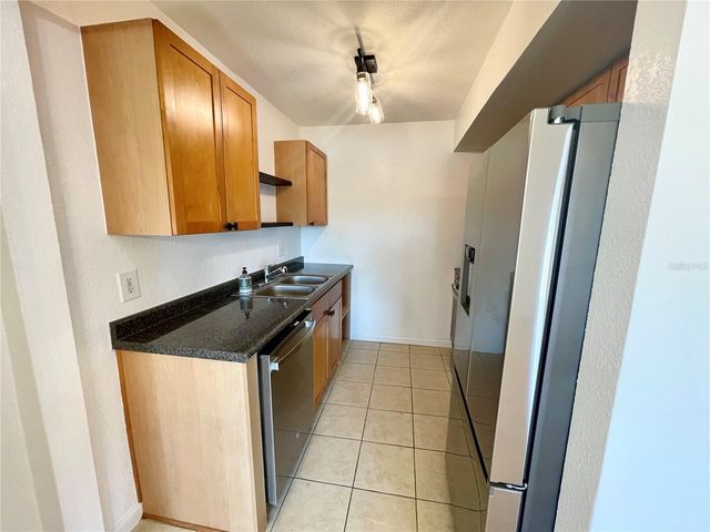118 POMPANO DRIVE SE B, St Petersburg, FL 33705