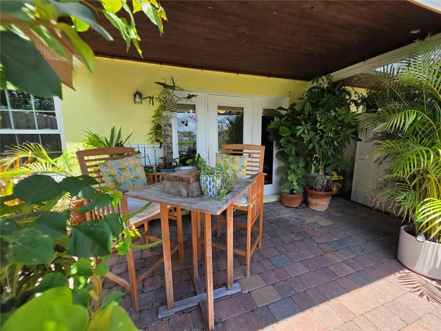 118 POMPANO DRIVE SE B, St Petersburg, FL 33705