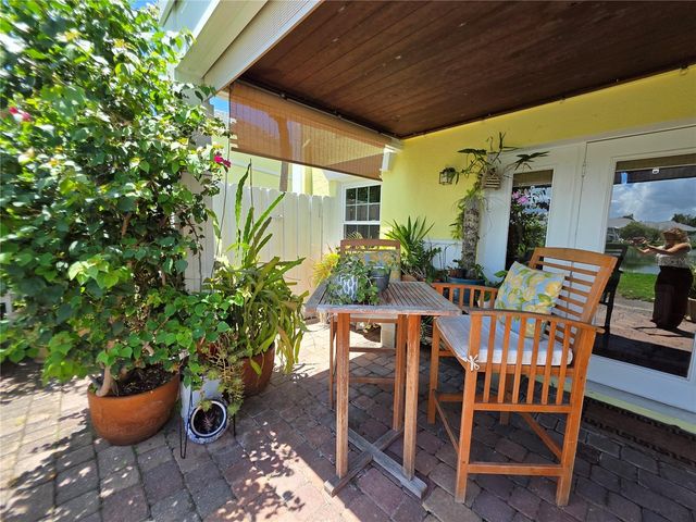 118 POMPANO DRIVE SE B, St Petersburg, FL 33705