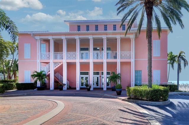 118 POMPANO DRIVE SE B, St Petersburg, FL 33705