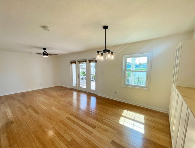 118 POMPANO DRIVE SE B, St Petersburg, FL 33705
