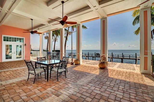 118 POMPANO DRIVE SE B, St Petersburg, FL 33705