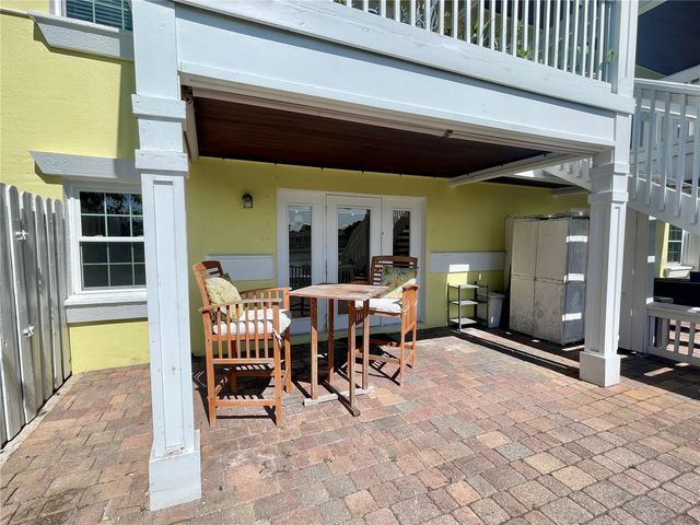 118 POMPANO DRIVE SE B, St Petersburg, FL 33705