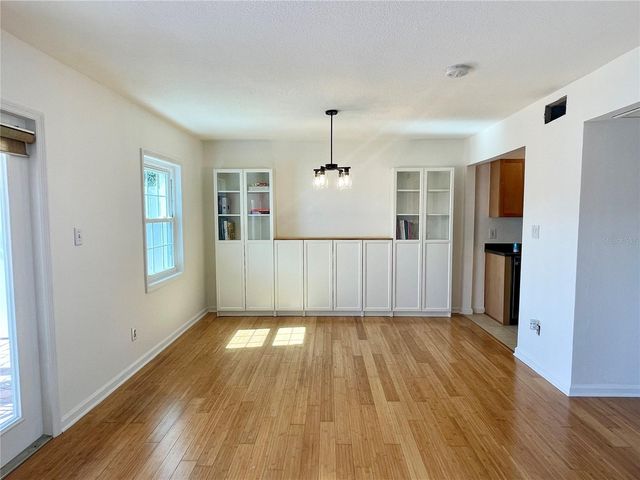 118 POMPANO DRIVE SE B, St Petersburg, FL 33705