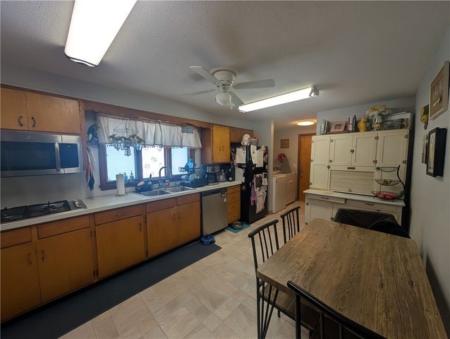 690 South Avenue, Bradford Town, PA 16701