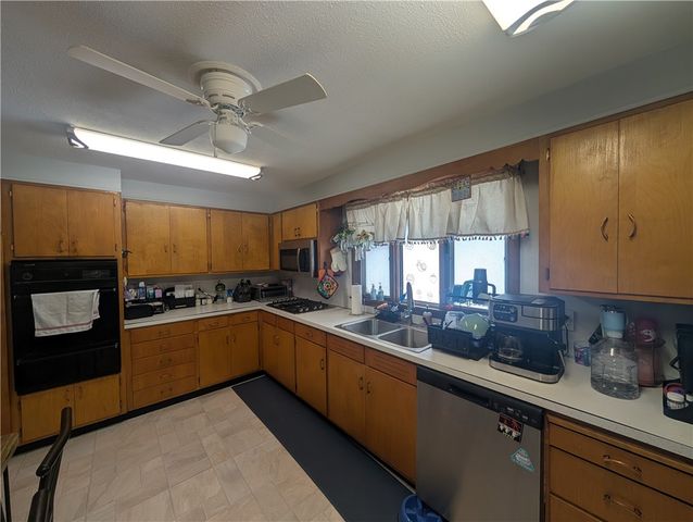 690 South Avenue, Bradford Town, PA 16701