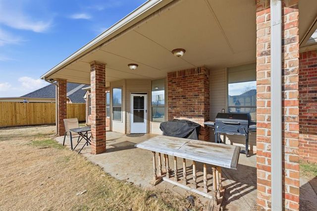 2636 SE 5th Street, Moore, OK 73160