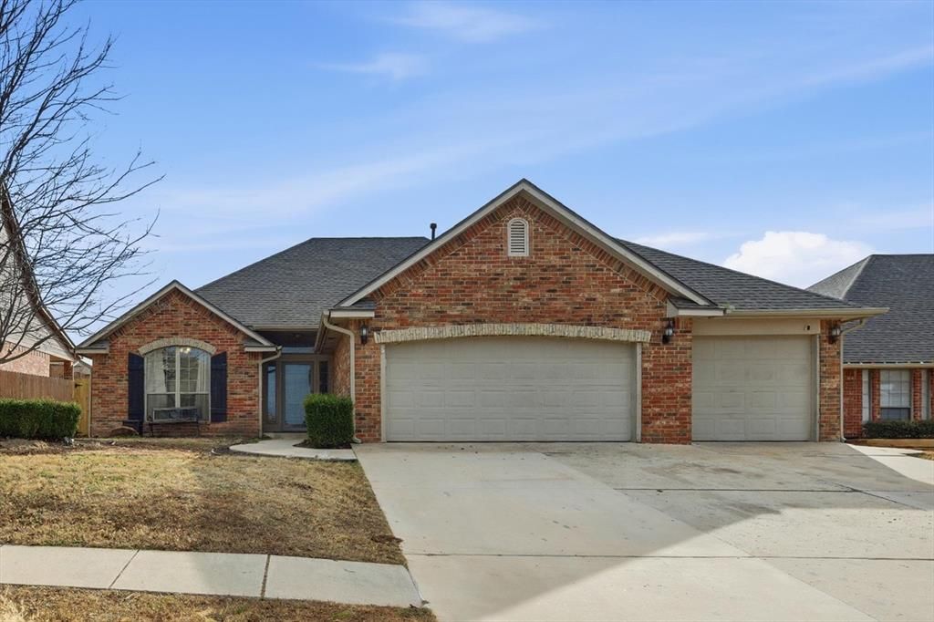 2636 SE 5th Street, Moore, OK 73160