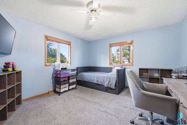 26574 466th Ave Avenue, Sioux Falls, SD 57106