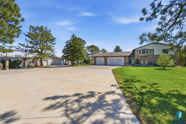 26574 466th Ave Avenue, Sioux Falls, SD 57106