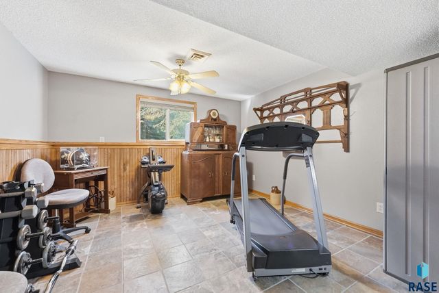 26574 466th Ave Avenue, Sioux Falls, SD 57106