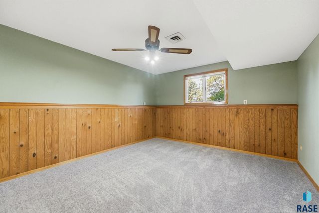 26574 466th Ave Avenue, Sioux Falls, SD 57106