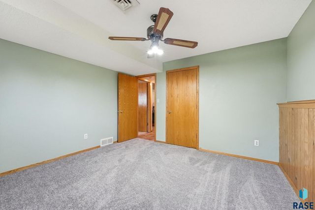 26574 466th Ave Avenue, Sioux Falls, SD 57106
