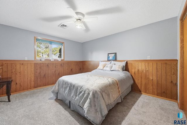 26574 466th Ave Avenue, Sioux Falls, SD 57106