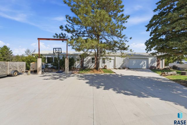 26574 466th Ave Avenue, Sioux Falls, SD 57106