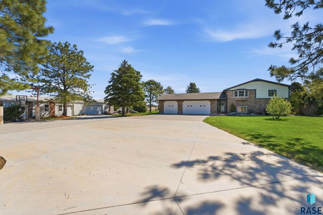 26574 466th Ave Avenue, Sioux Falls, SD 57106