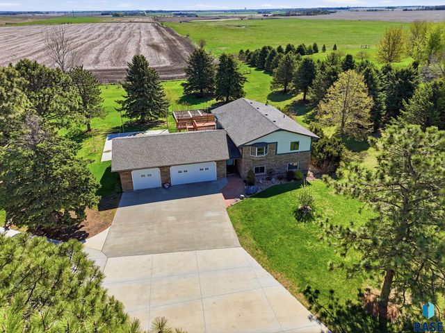 26574 466th Ave Avenue, Sioux Falls, SD 57106