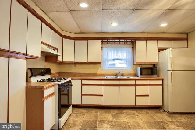 430 N EAST ST, Carlisle, PA 17013