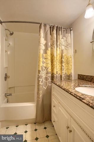 430 N EAST ST, Carlisle, PA 17013