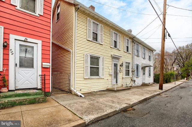 430 N EAST ST, Carlisle, PA 17013