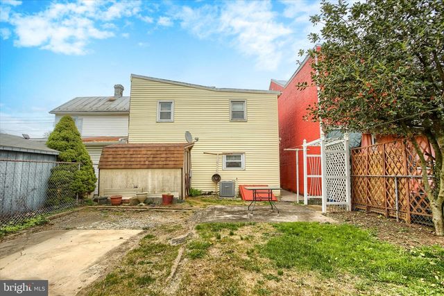 430 N EAST ST, Carlisle, PA 17013