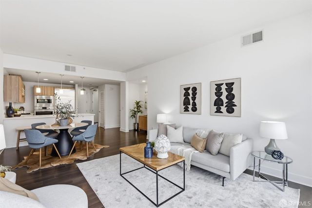 72 Townsend Street 402, San Francisco, CA 94107