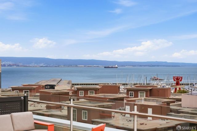 72 Townsend Street 402, San Francisco, CA 94107