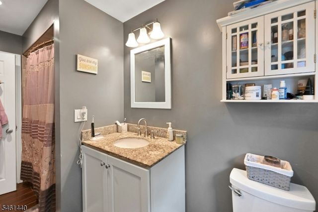 347 Chestnut Ave, South Hackensack Twp., NJ 07606