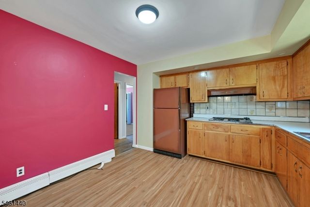 347 Chestnut Ave, South Hackensack Twp., NJ 07606