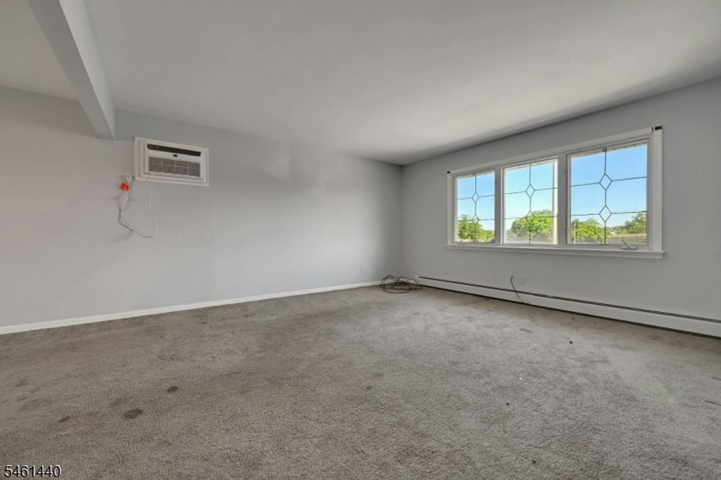347 Chestnut Ave, South Hackensack Twp., NJ 07606 — photo 2