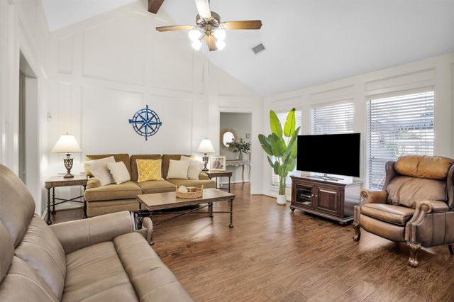 11522 Corola Trail Drive, Houston, TX 77066