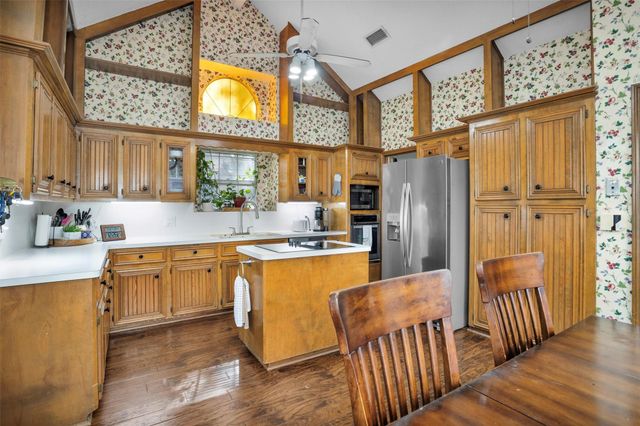 11522 Corola Trail Drive, Houston, TX 77066